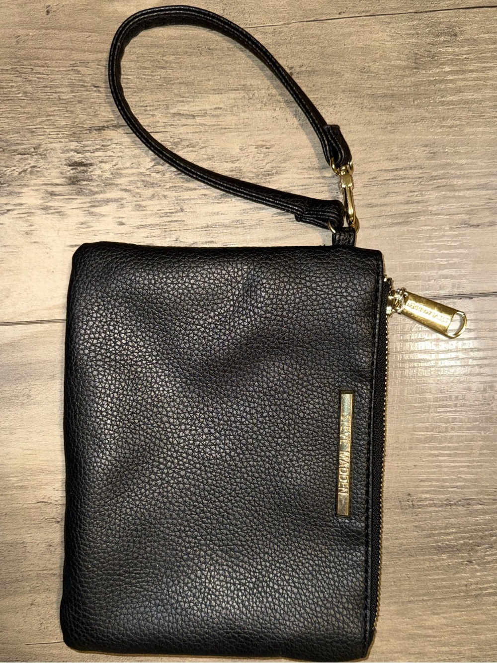 Steve Madden Black Pebbled Wristlet with Gold Hardware Accent - Picture 2 of 7